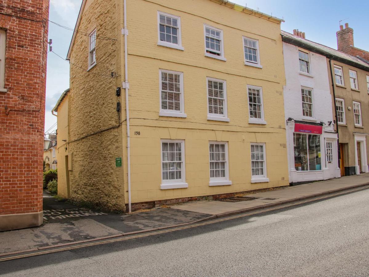 Apartamento 138C Old Star & Garter Mews Ludlow Exterior foto
